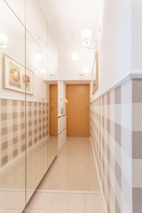 Sienna 41 Boutique Warsaw Apartments エクステリア 写真